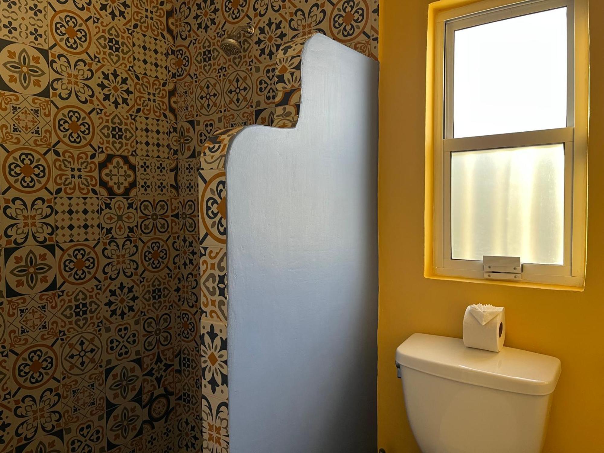 Casa Belisario - Pet Friendly Apartment Mazatlan Phòng bức ảnh